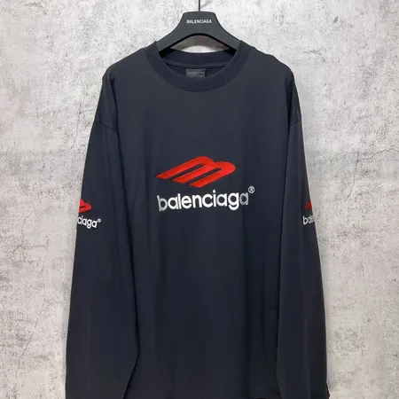 バレンシアガ パーカー