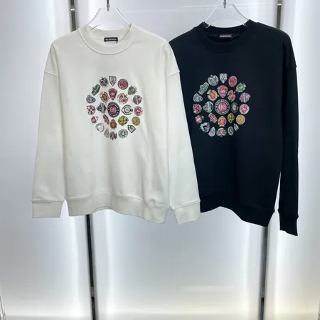 バレンシアガ パーカー