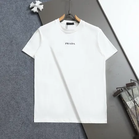 プラダ Tシャツ