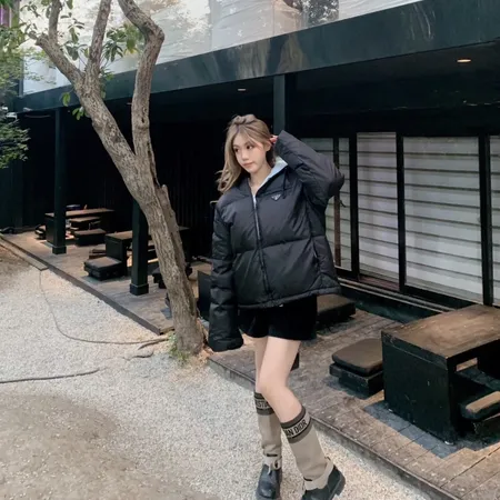 プラダ ダウンジャケット