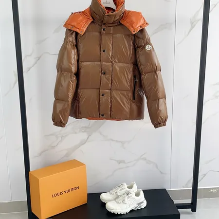 モンクレール ダウンジャケット