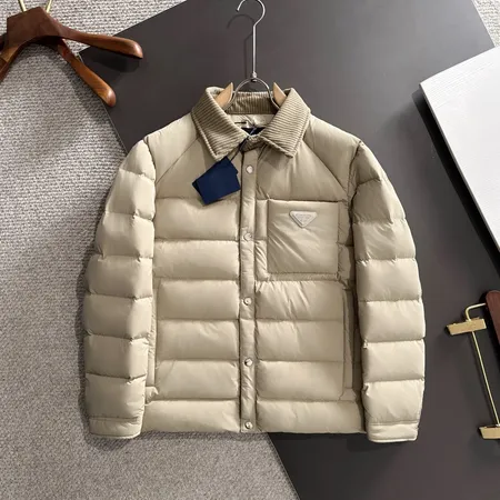 プラダ ダウンジャケット