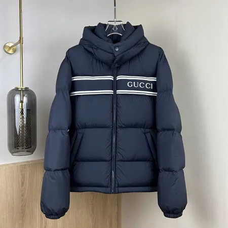 グッチ ダウンジャケット