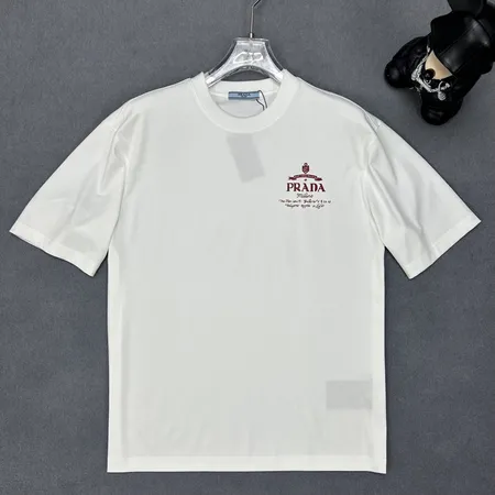 プラダ Tシャツ