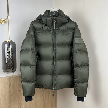 バーバリー ス ダウンジャケット