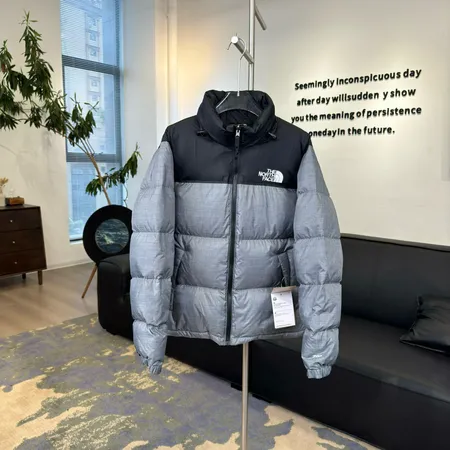 ノースフェイス ダウンジャケット