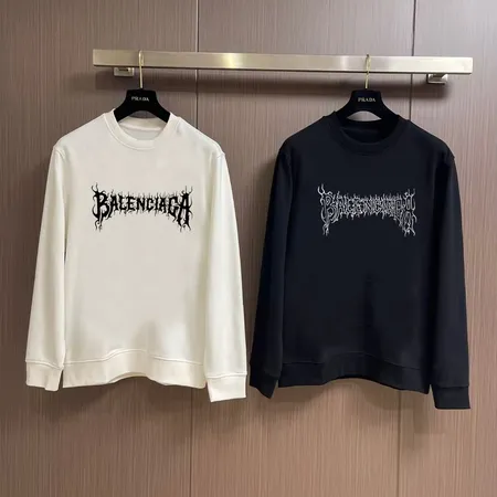 バレンシアガ パーカー