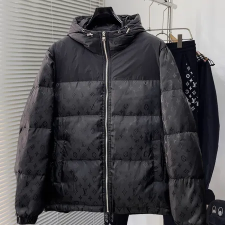 ルイヴィトン ダウンジャケット