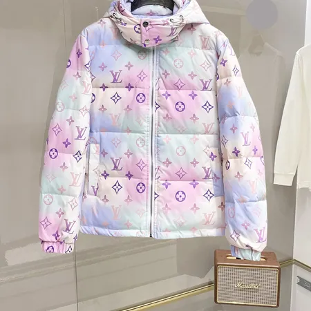 エルメス ダウンジャケット