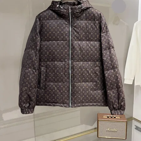 ルイヴィトン ダウンジャケット