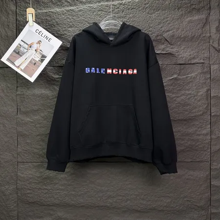 バレンシアガ パーカー