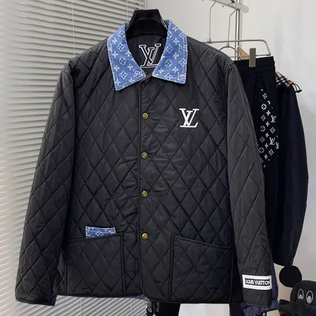 エルメス ダウンジャケット