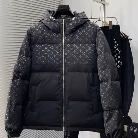 エルメス ダウンジャケット