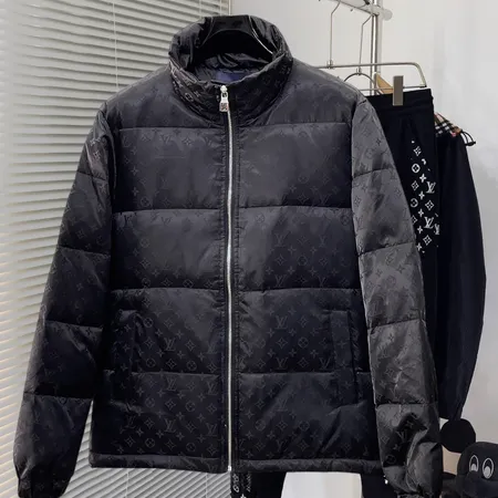 エルメス ダウンジャケット