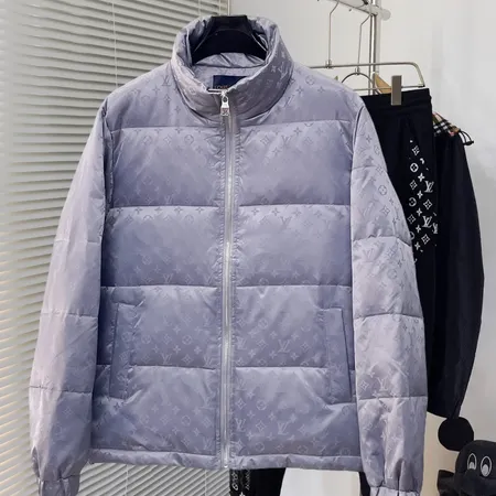 エルメス ダウンジャケット