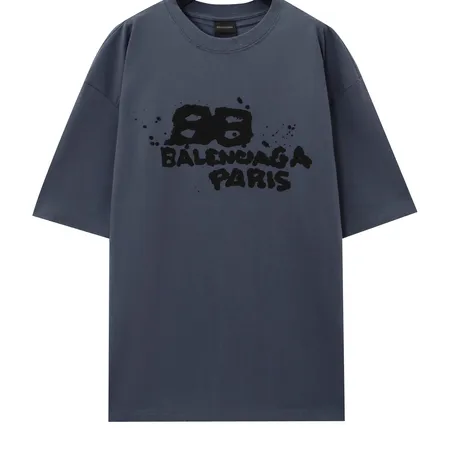 バレンシアガ Tシャツ