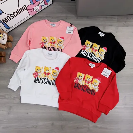 モスキーノ パーカー