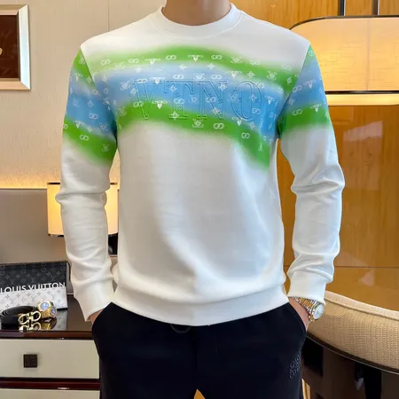 ヴァレンティノ パーカー