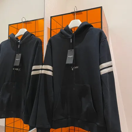 イブサンローラン パーカー