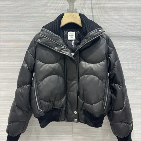 エルメス ダウンジャケット