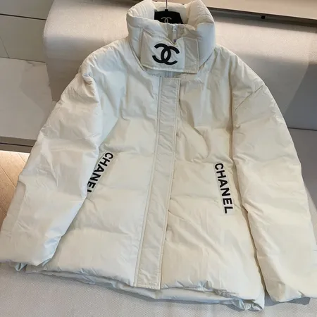 シャネル ダウンジャケット