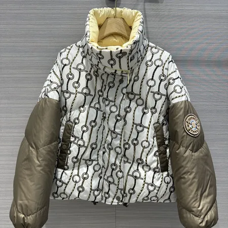 エルメス ダウンジャケット