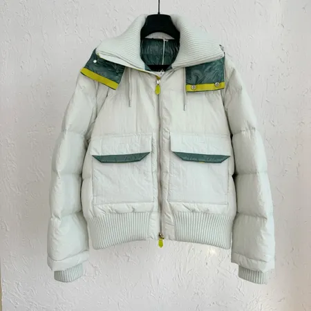 エルメス ダウンジャケット