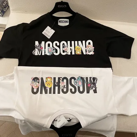 モスキーノ Tシャツ