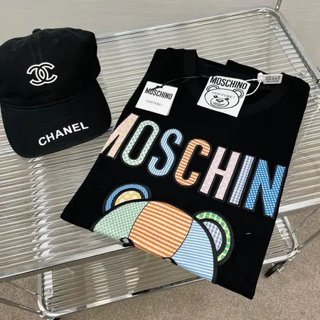 モスキーノ Tシャツ