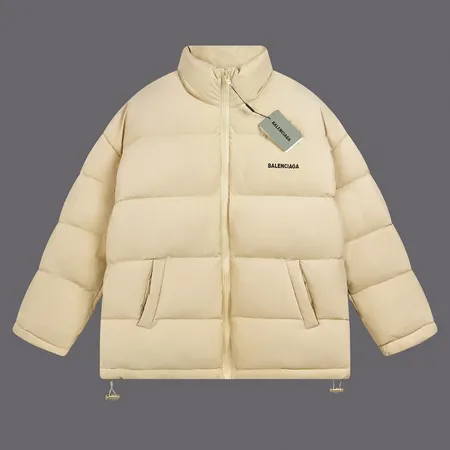 バレンシアガ ダウンジャケット