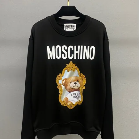 モスキーノ パーカー