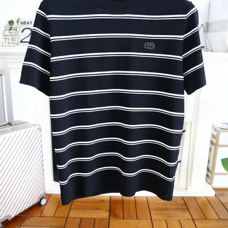 フェラガモ Tシャツ