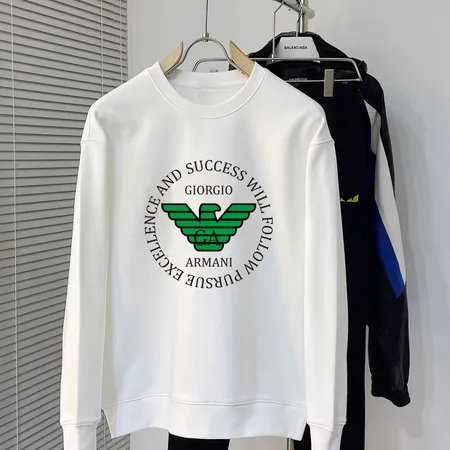 アルマーニ パーカー