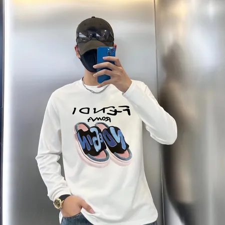 フェンディ Tシャツ