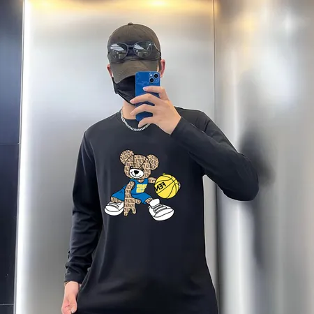 フェンディ Tシャツ