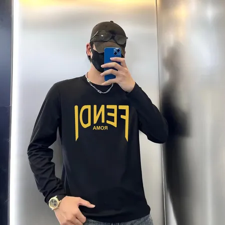 フェンディ Tシャツ