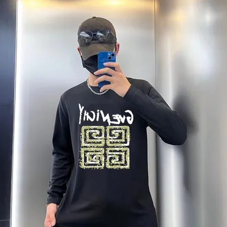 ジバンシィ Tシャツ