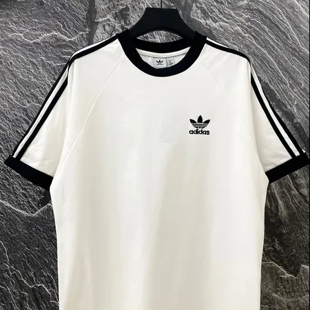 アディダス Tシャツ