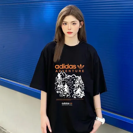 アディダス Tシャツ