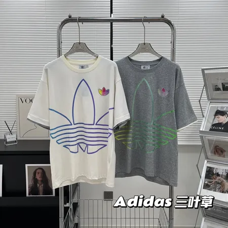 アディダス Tシャツ