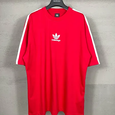 アディダス Tシャツ