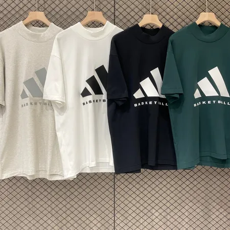 アディダス Tシャツ