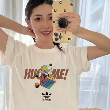 アディダス Tシャツ