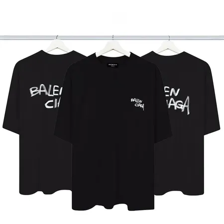 バレンシアガ Tシャツ