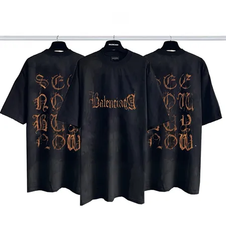 バレンシアガ Tシャツ