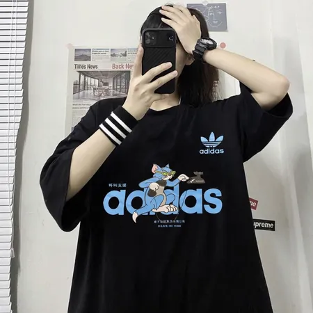 アディダス Tシャツ