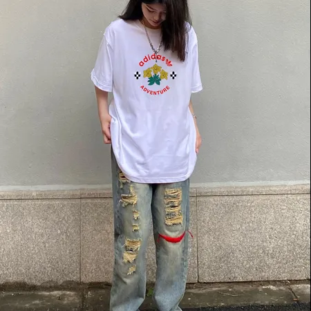 アディダス Tシャツ