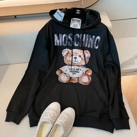 モスキーノ パーカー