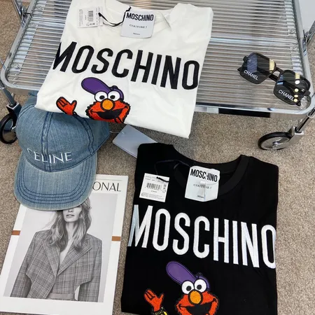 モスキーノ Tシャツ