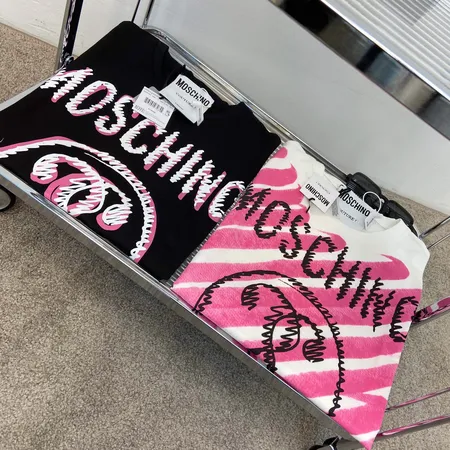 モスキーノ Tシャツ